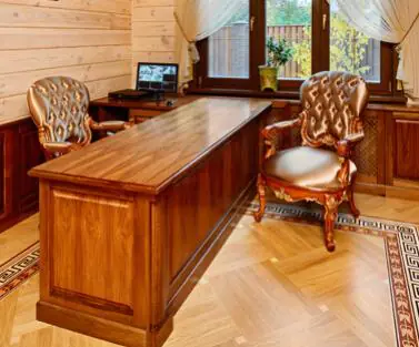 Фото дерев'яних кабінетів