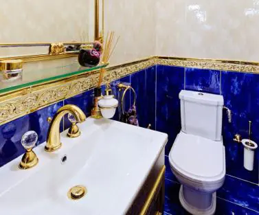 Фото ванная комната в доме из клееного бруса, построенного по проекту №2-315 от компании Аттика
